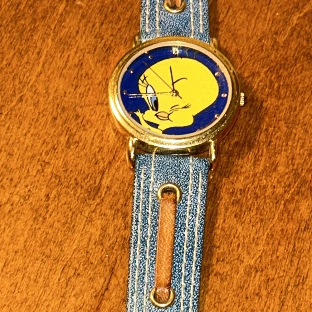 Vintage Looney Tunes Tweety Armitron Watch Unieex Needs Battery C3